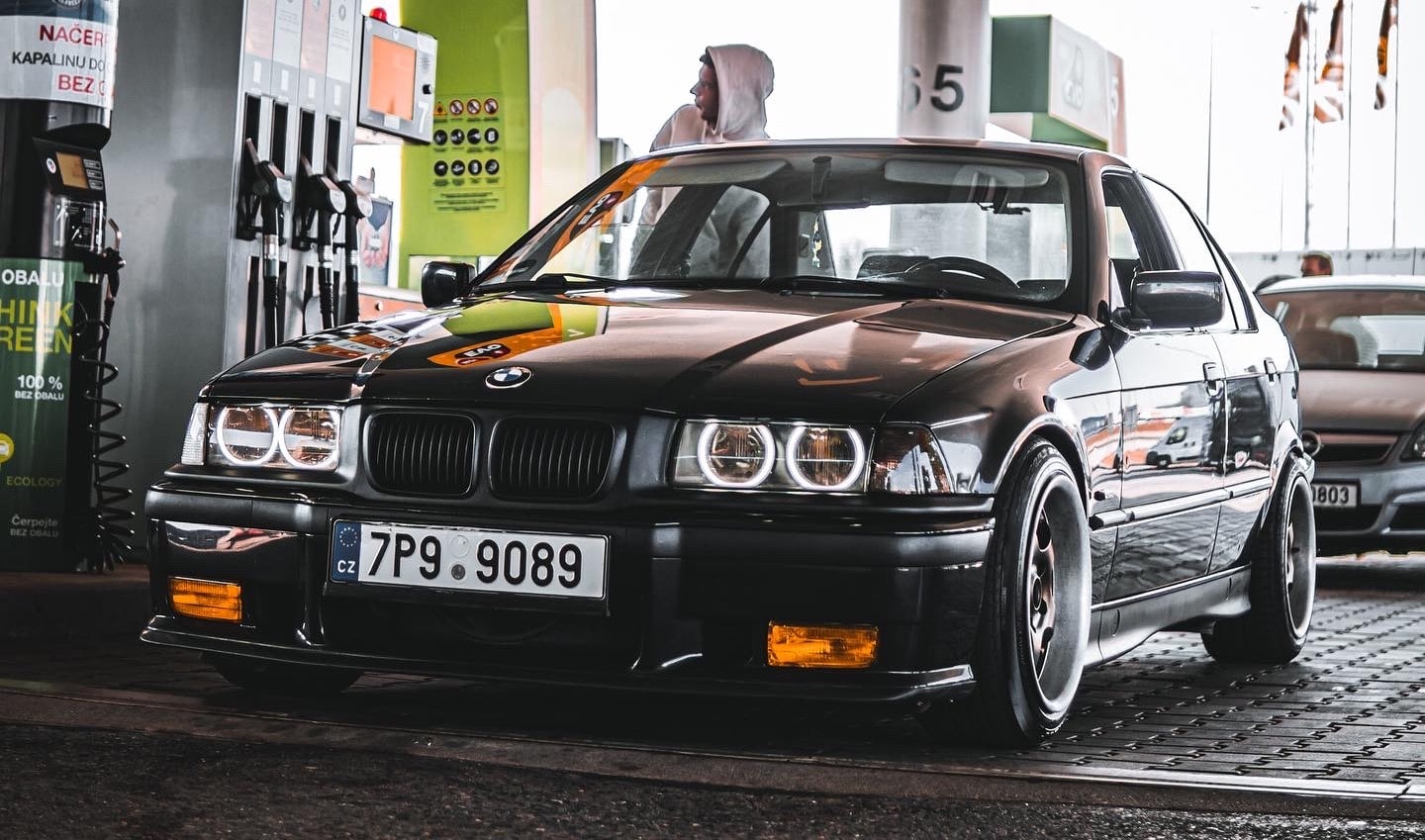 bmw-e36-320i-110kw-od-michala-3-min